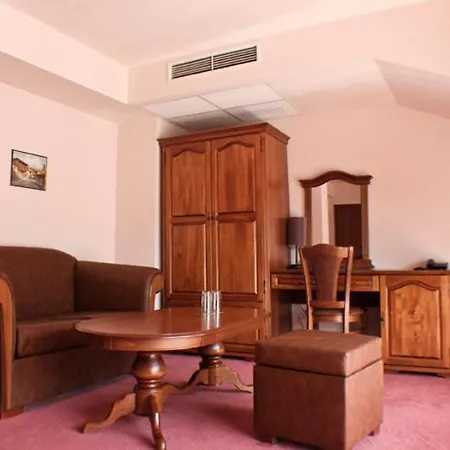 Bozhentsi 4*